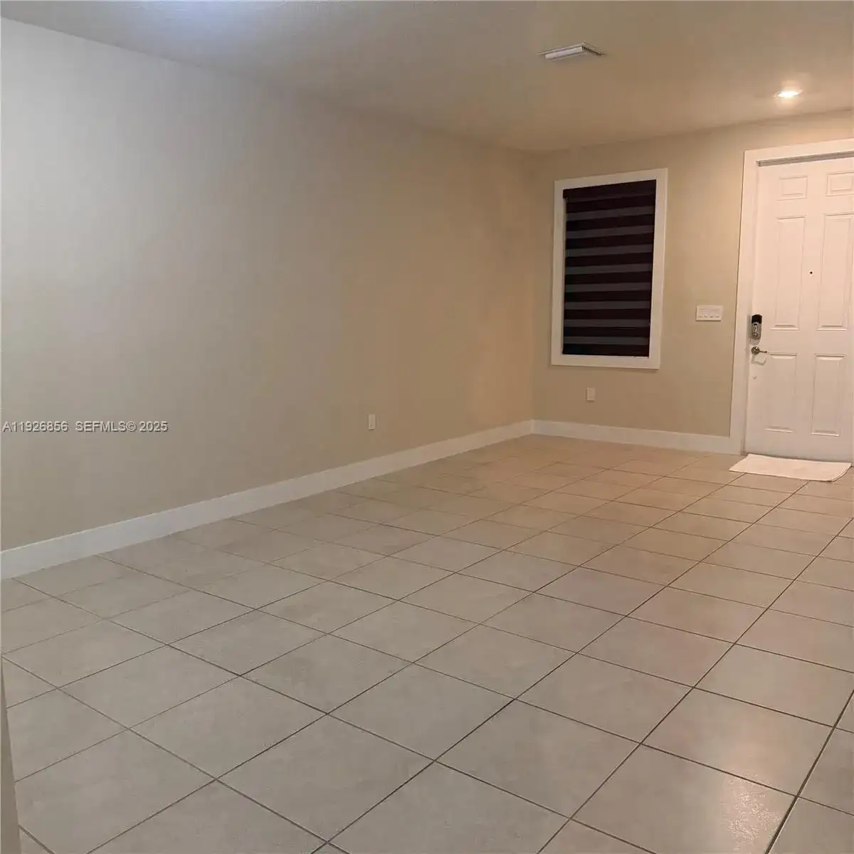 10320 west 33rd Ln, Hialeah FL 33018 photo 3