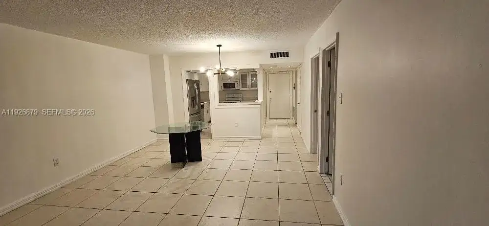 18031 Biscayne Blvd # 303, Aventura FL 33160 photo 4