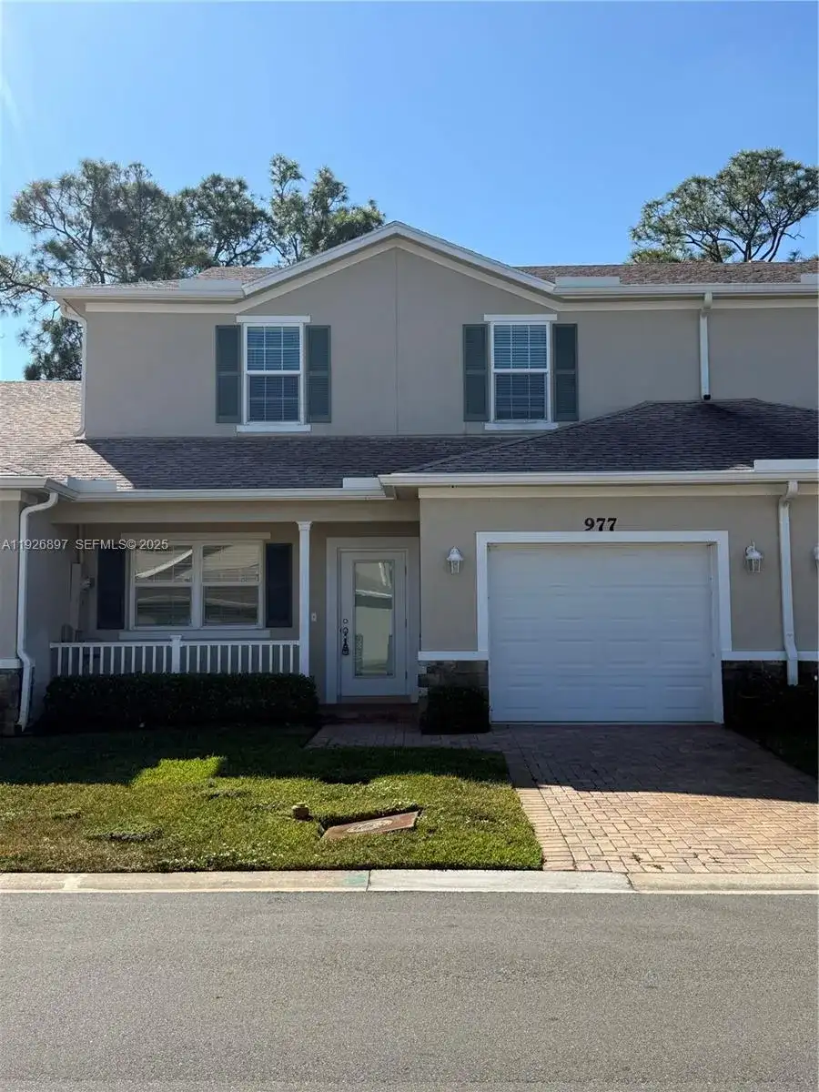 977 NE Trailside Run, Port St. Lucie FL 34983 photo 3