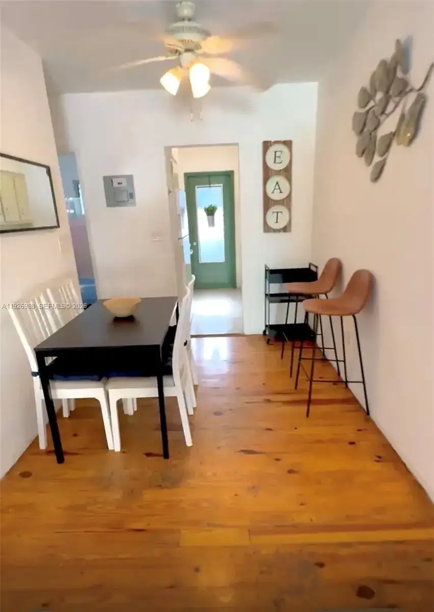 644 Meridian Ave # 10, Miami Beach FL 33139 photo 3