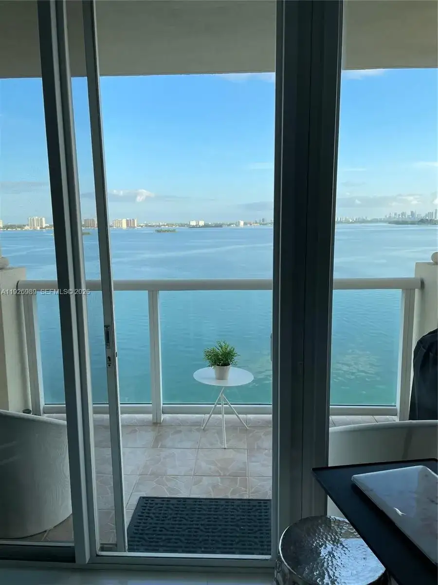 1625 Kennedy Cswy # 1205G, North Bay Village FL 33141