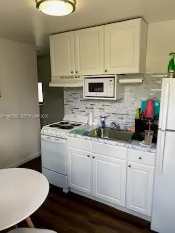 10320 NW 30th Ave # 0, Miami FL 33147 photo 2