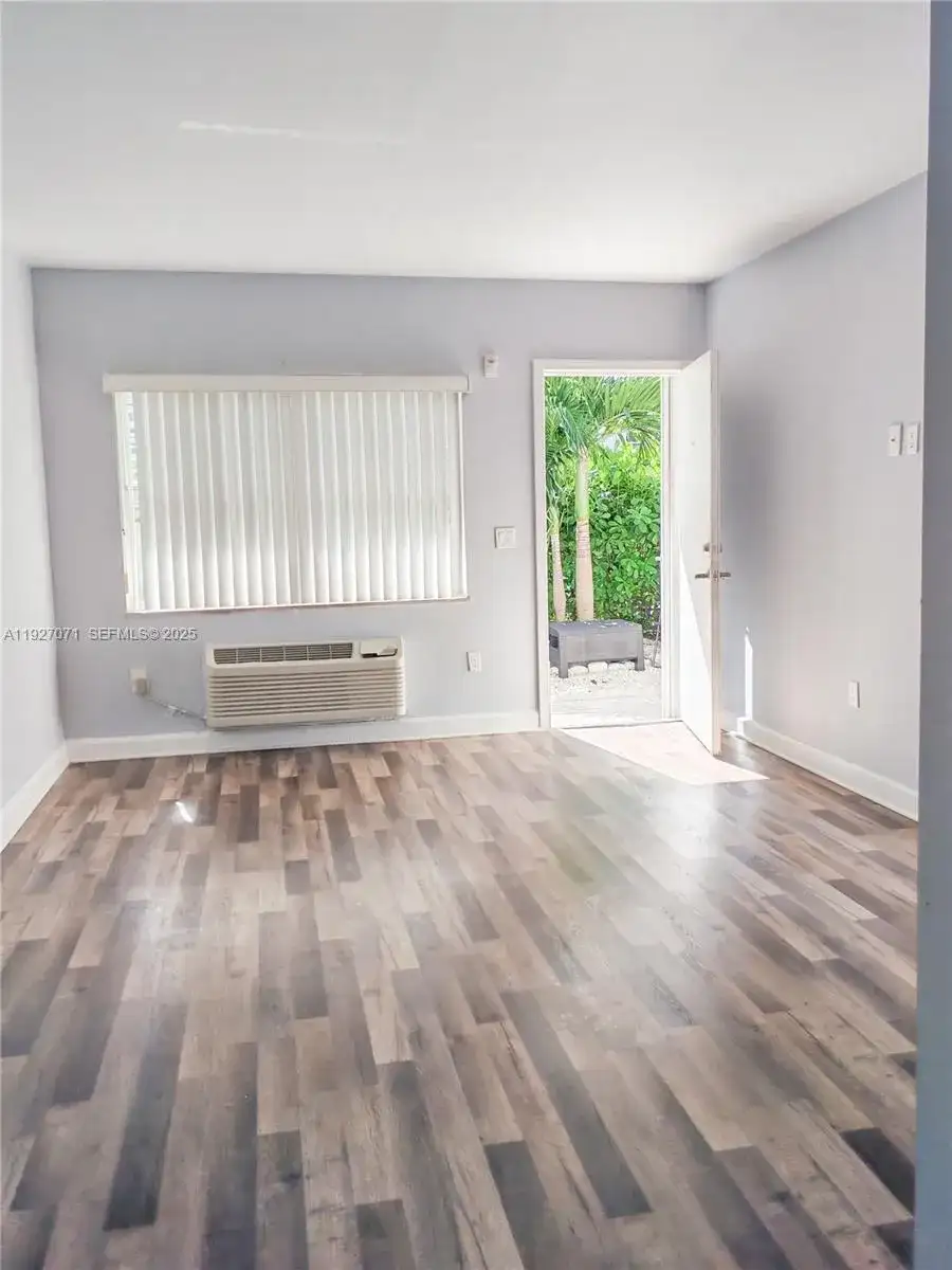 8000 NE Bayshore Ct # 204, Miami FL 33138 photo 2