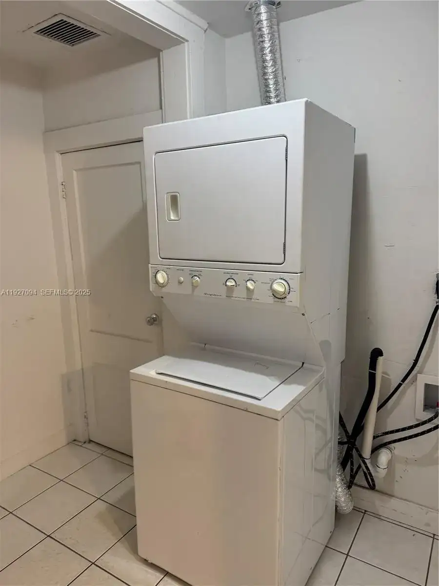 276 E 12th St # 2, Hialeah FL 33010 photo 2