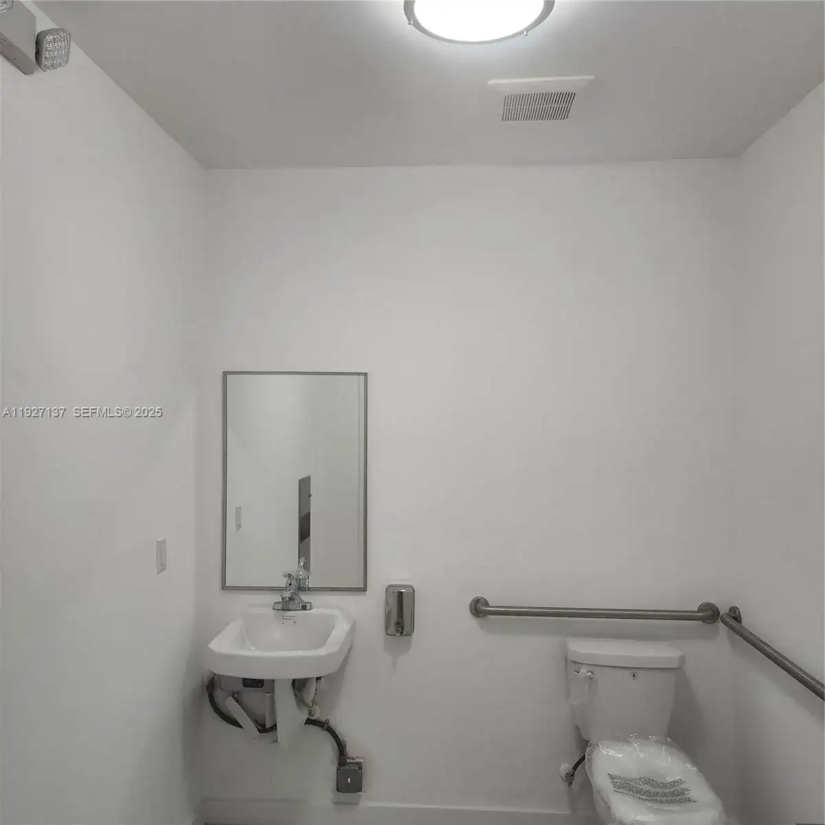 1695 NW 110th Ave # 103, Sweetwater FL 33172 photo 5