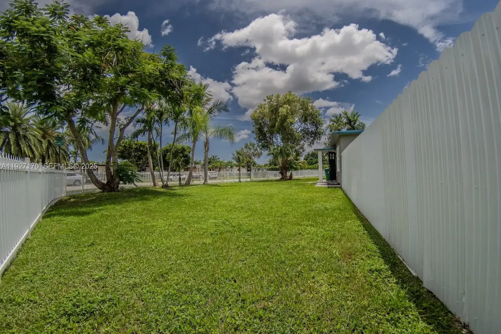 14920 Garfield Dr, Homestead FL 33033 photo 3