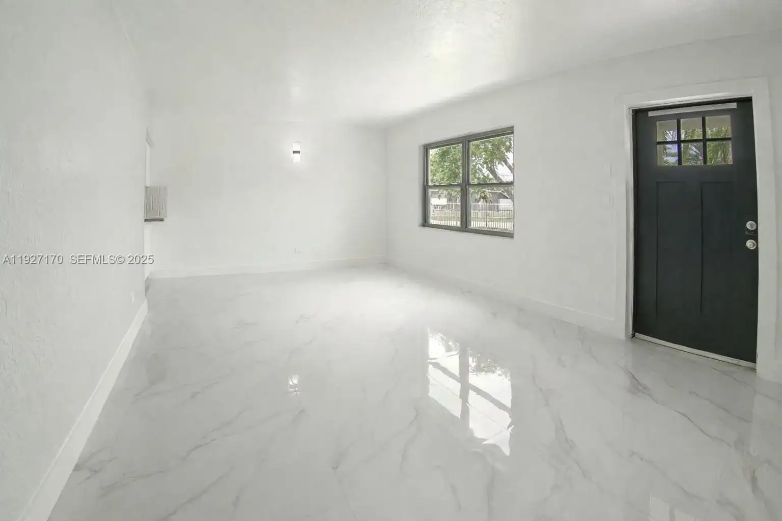 14920 Garfield Dr, Homestead FL 33033 photo 4
