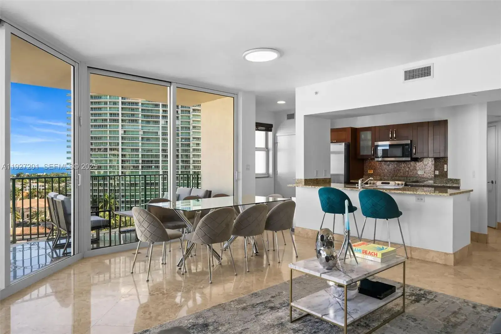 19900 E Country Club Dr # 1112, Aventura FL 33180 photo 5
