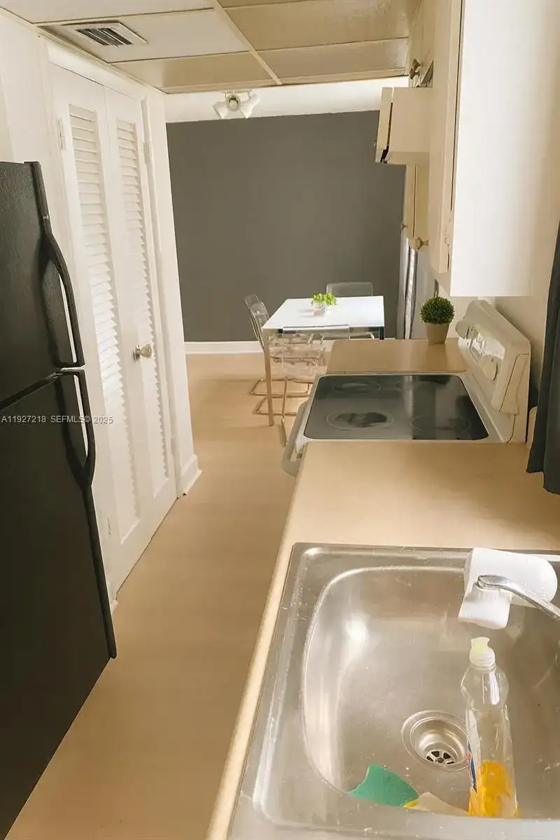 1732 Meridian Ave # 502, Miami Beach FL 33139 photo 2