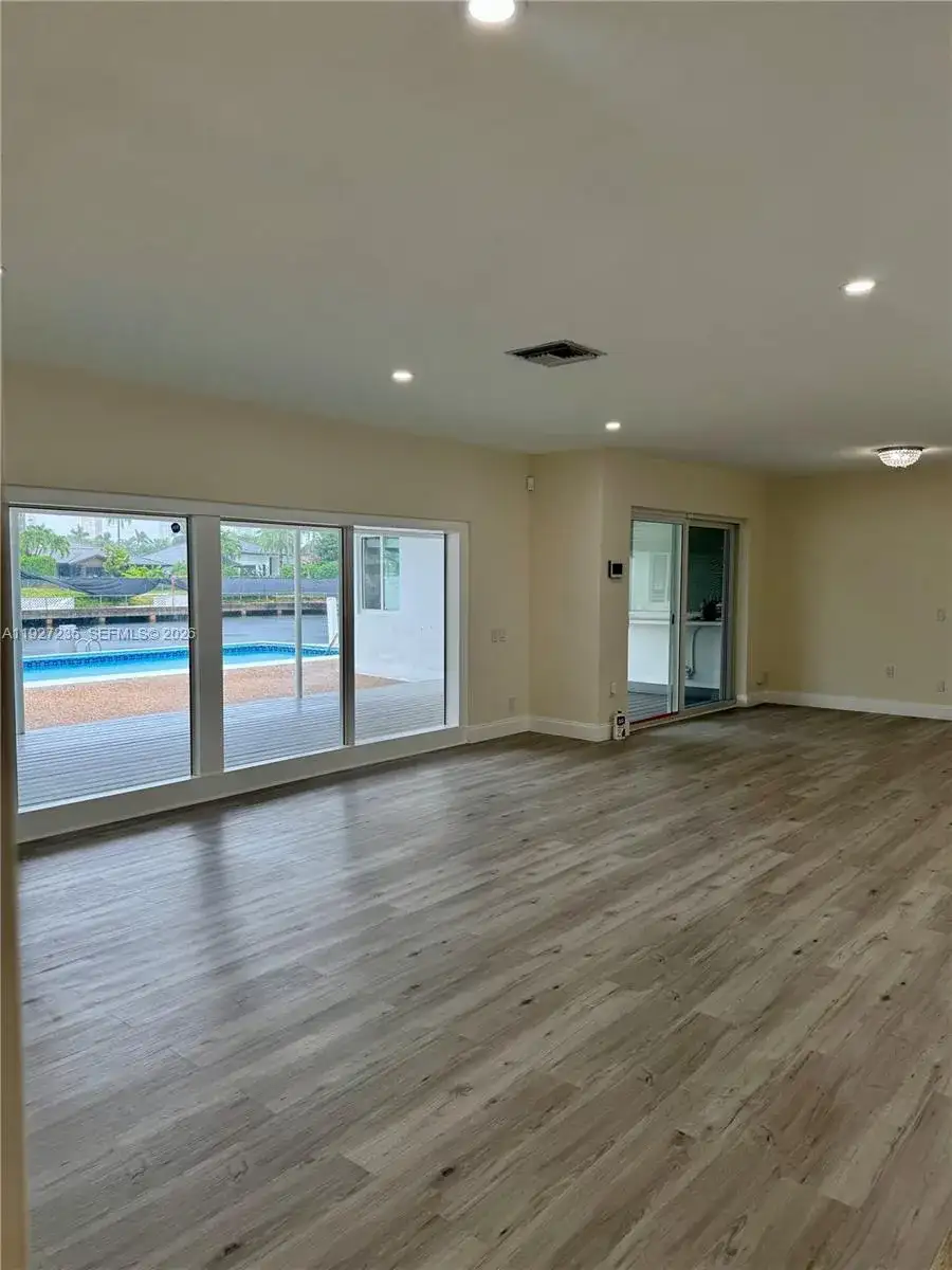 16453 NE 33rd Ave # 0000, North Miami Beach FL 33160 photo 2