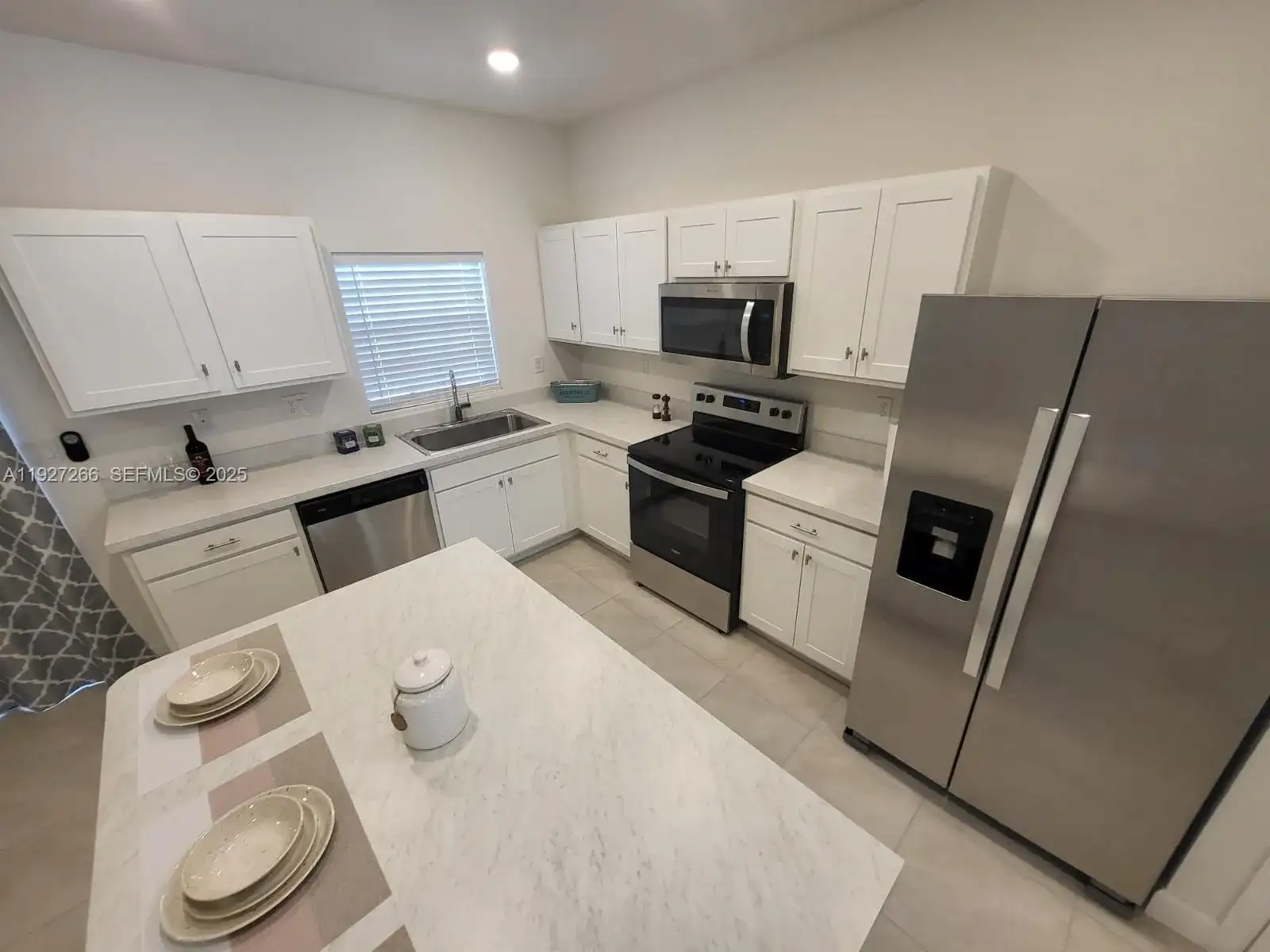 1137 SW 6th Ct # 1137, Florida City FL 33034 photo 2