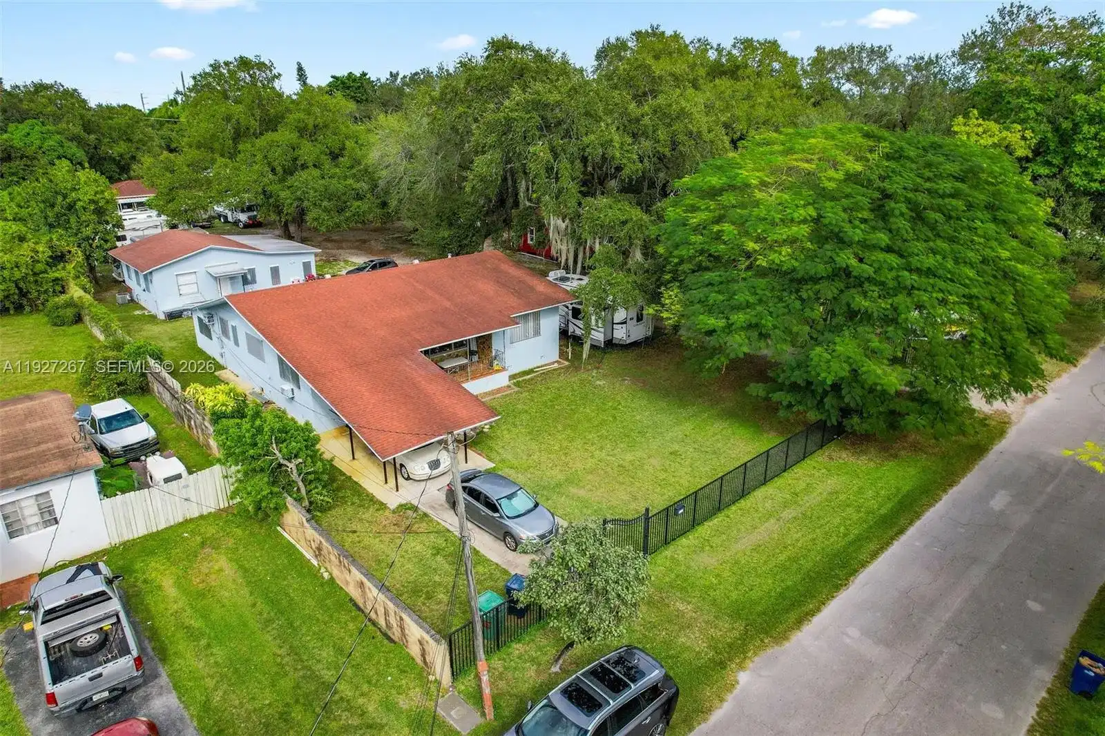 535 NW 90th St, El Portal FL 33150