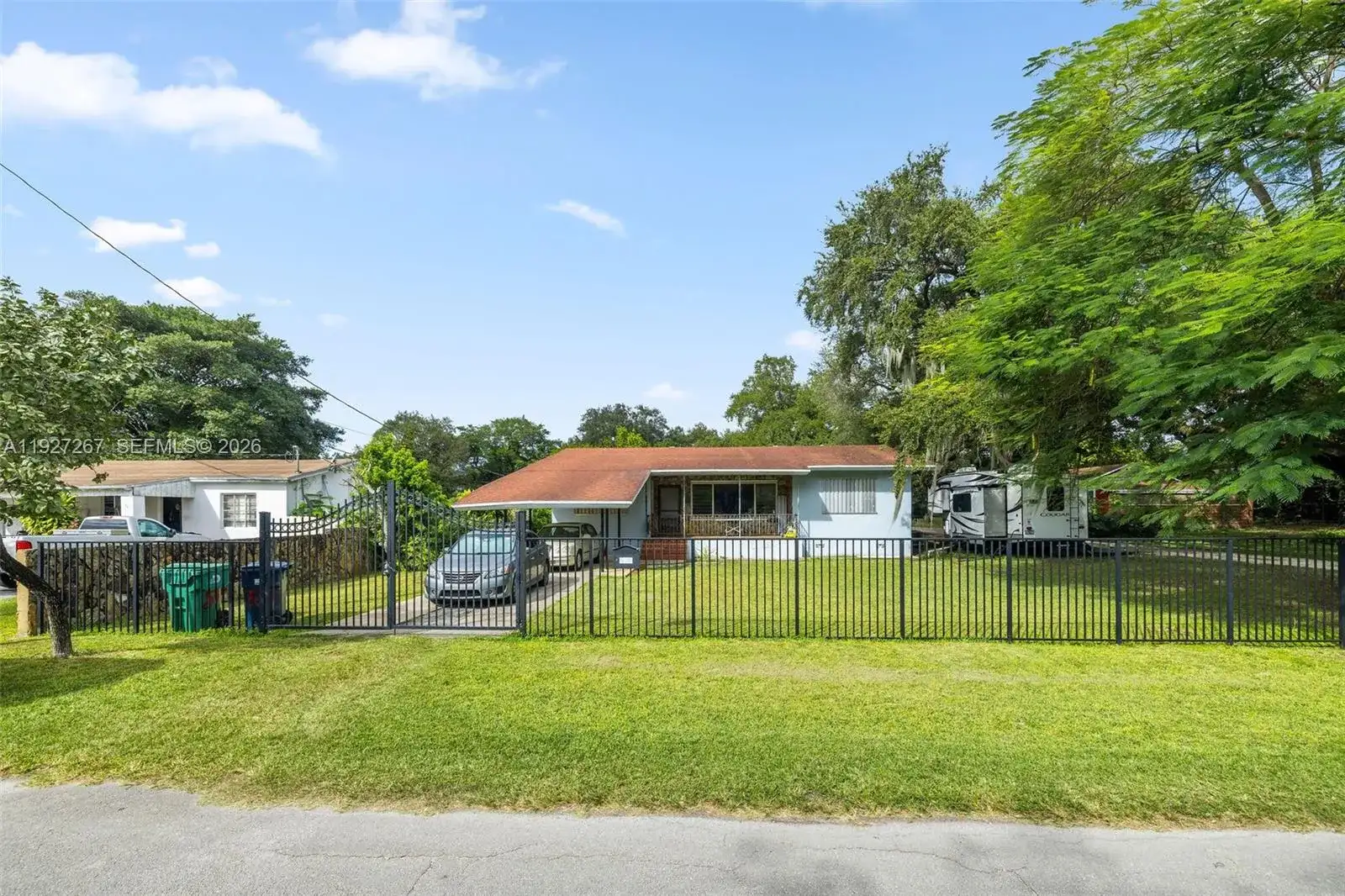 535 NW 90th St, El Portal FL 33150 photo 2