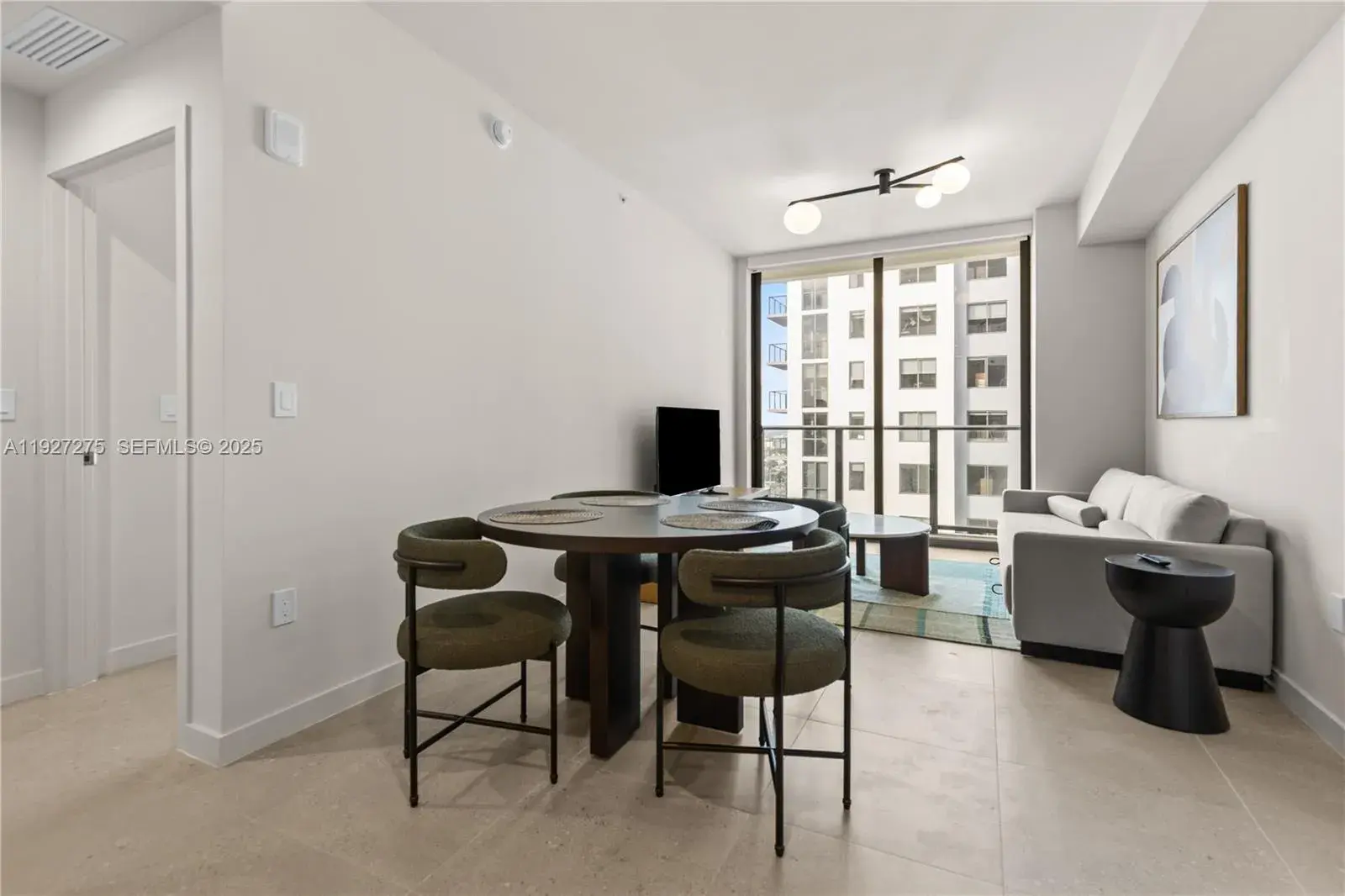 11 NE 6th St # 3213, Miami FL 33132