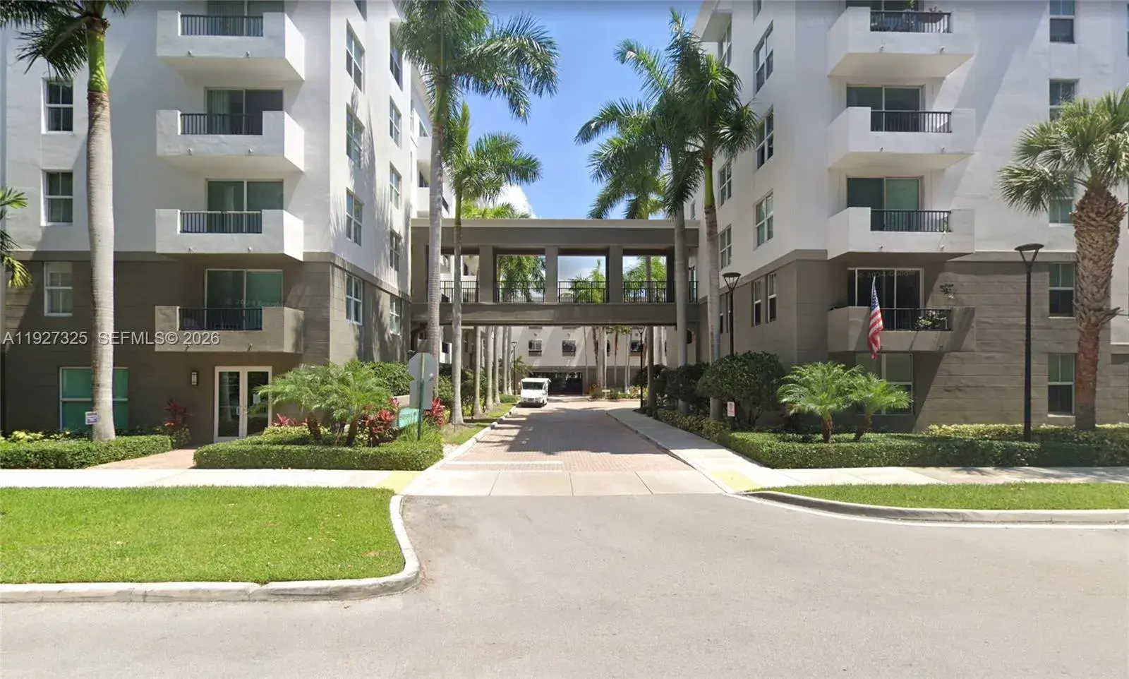 2401 NE 65th St # 606, Fort Lauderdale FL 33308