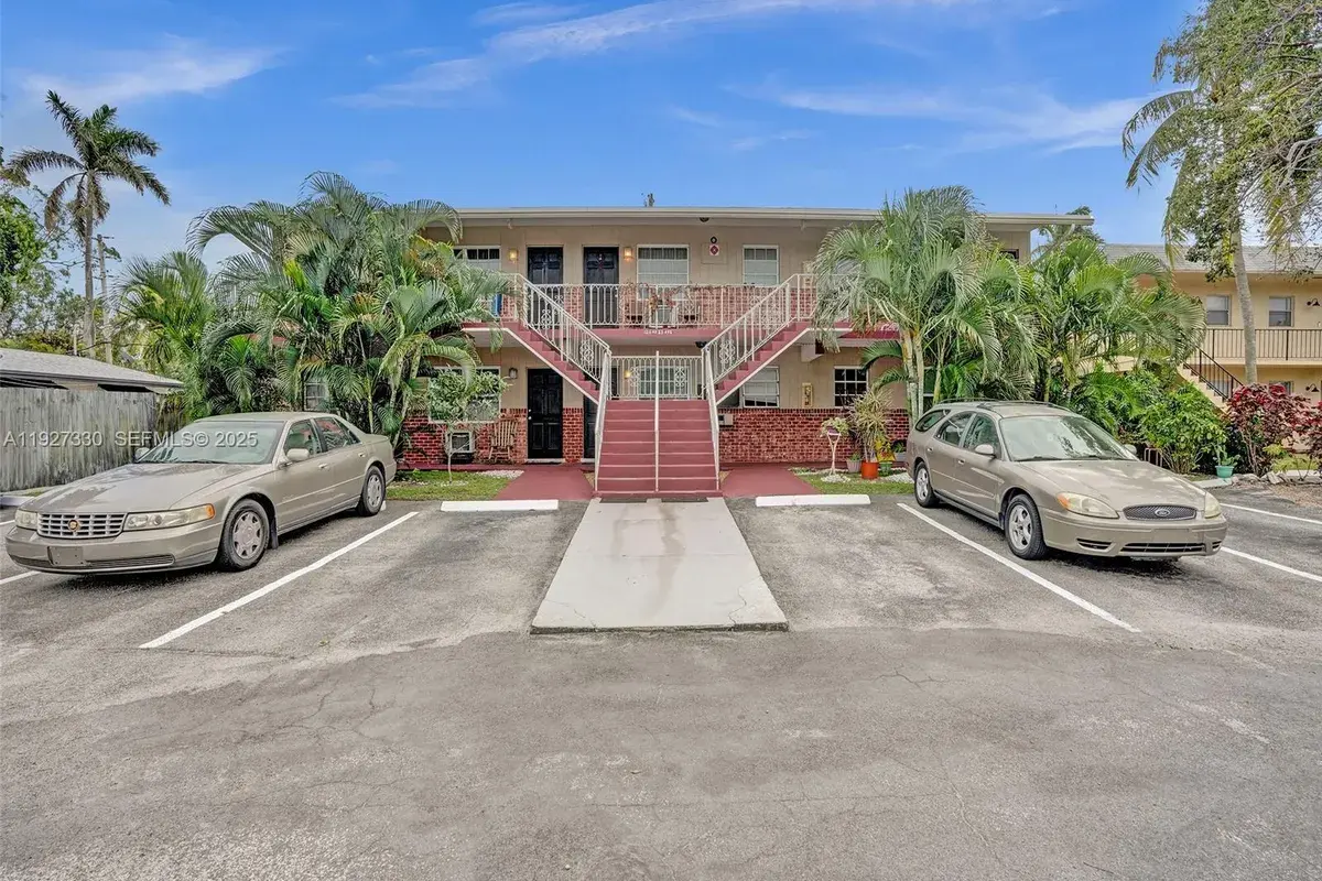 1211 NE 23rd Ave, Pompano Beach FL 33062