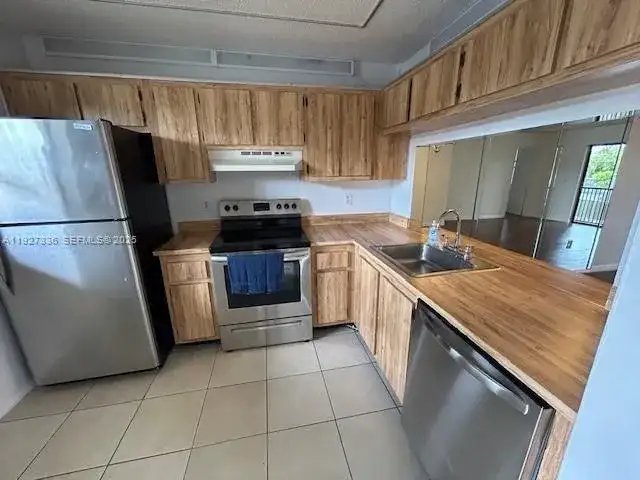 9173 NW 1st Ct # 202, Pembroke Pines FL 33024 photo 5