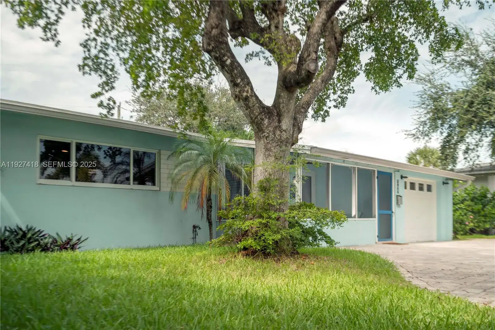 269 SE 8th Ave, Deerfield Beach FL 33441 photo 3