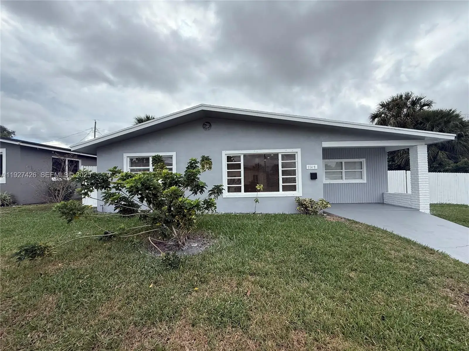 1149 W 26th St, Riviera Beach FL 33404 photo 3