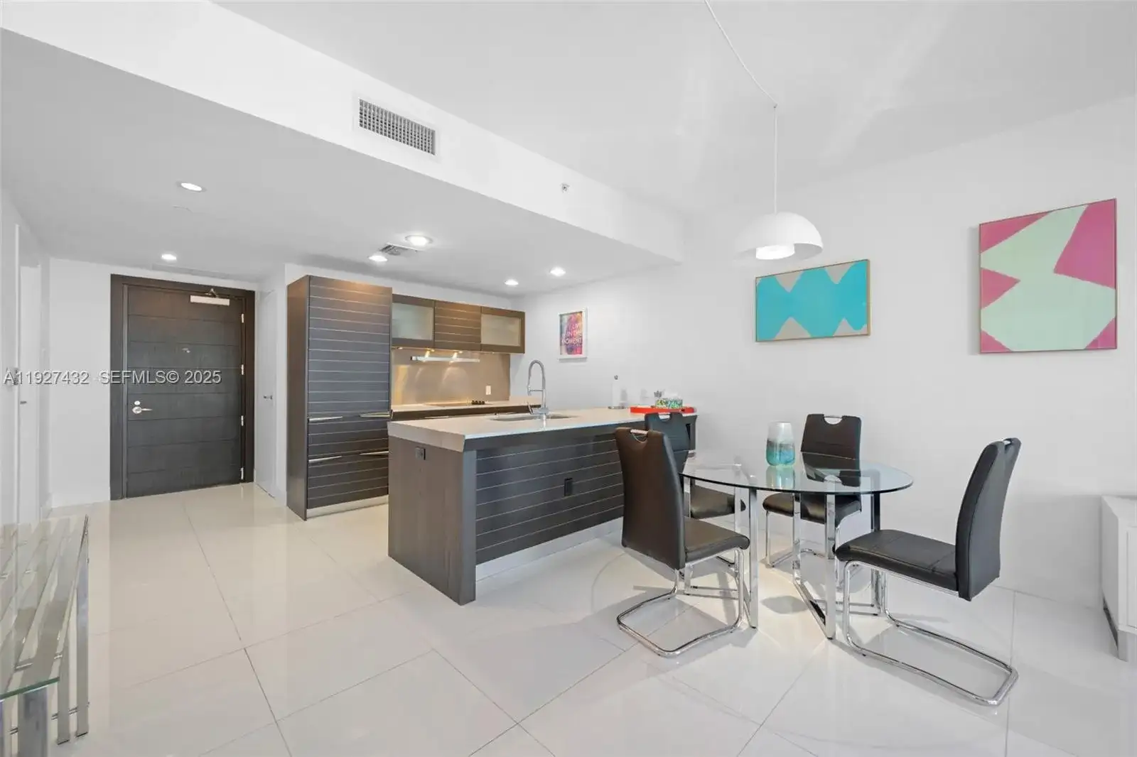 200 Biscayne Boulevard Way # 4311, Miami FL 33131 photo 4