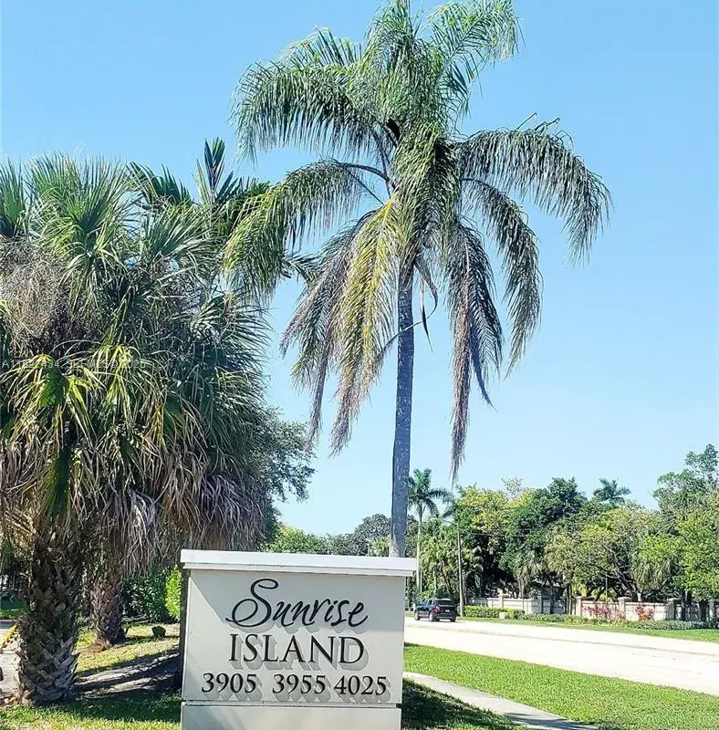 3905 N Nob Hill Rd # 510, Sunrise FL 33351