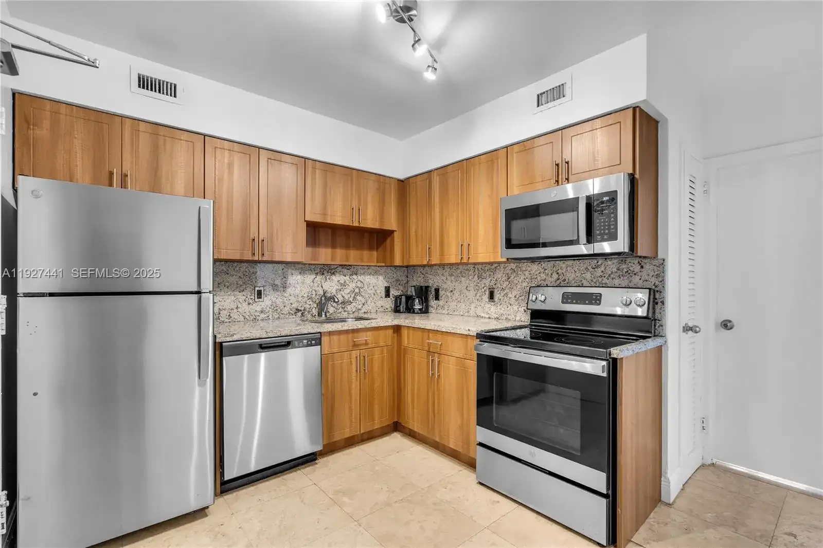 5101 Collins Ave # 12N, Miami Beach FL 33140 photo 3