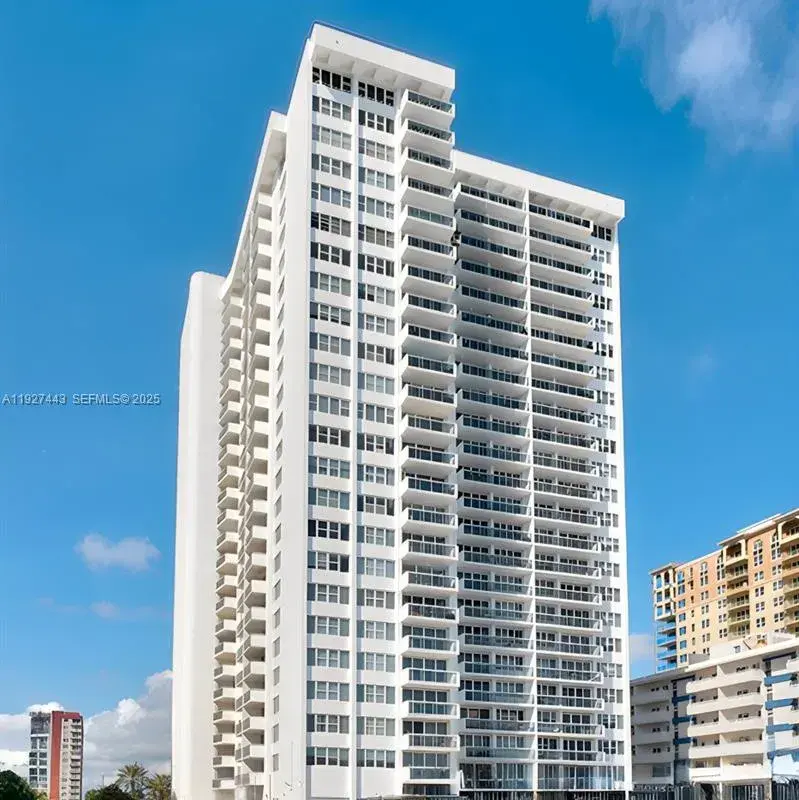 3140 S Ocean Dr # 511, Hallandale Beach FL 33009