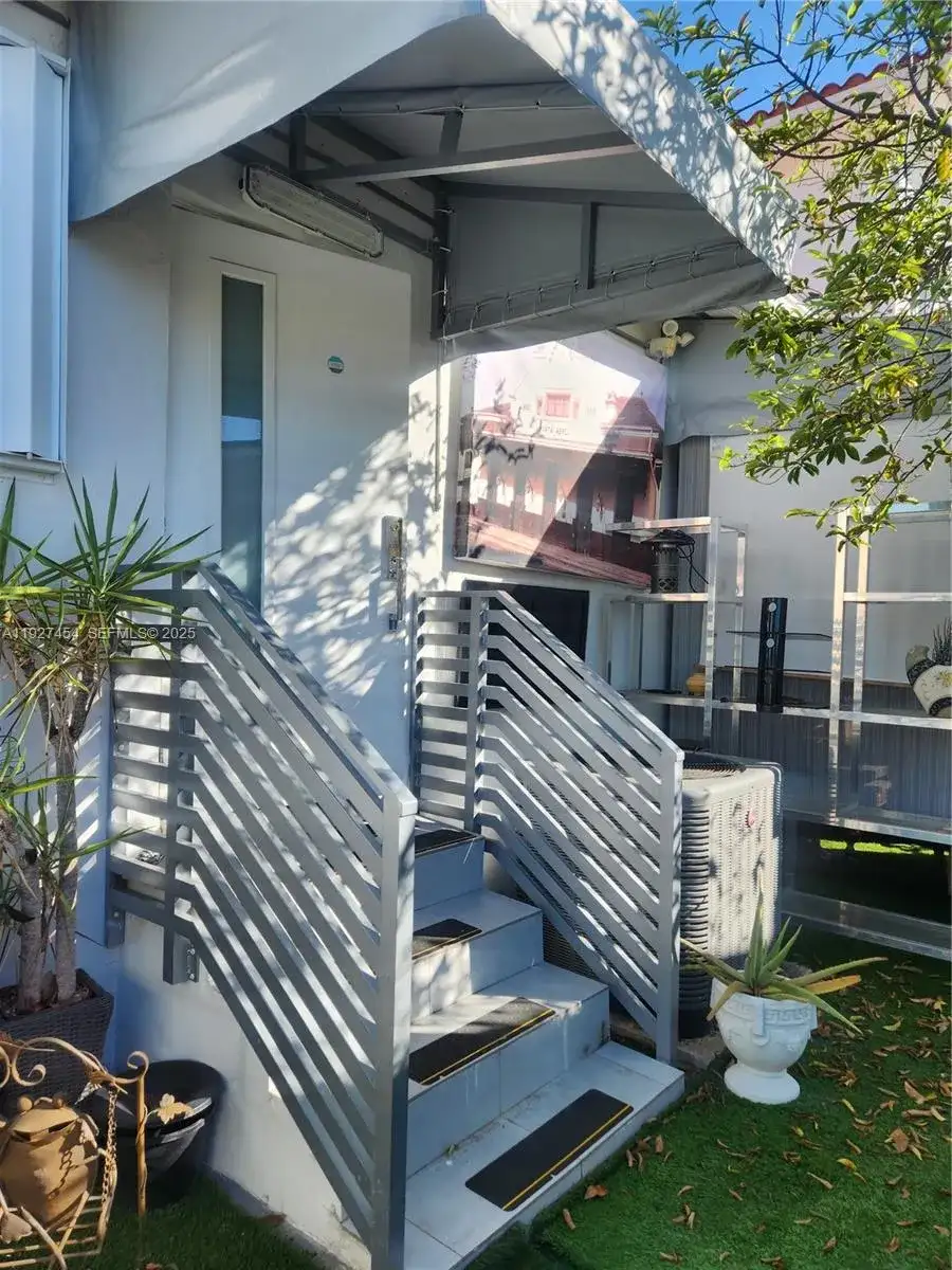 1645 SW 83rd Ct # 2, Miami FL 33155 photo 3