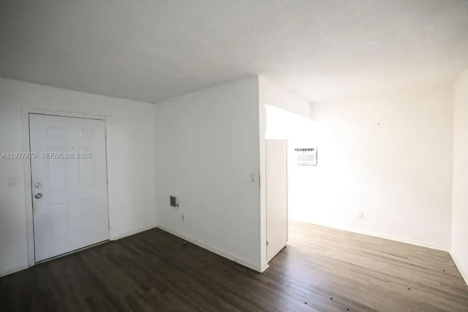 2799 E 4th Ave # 18, Hialeah FL 33013 photo 3