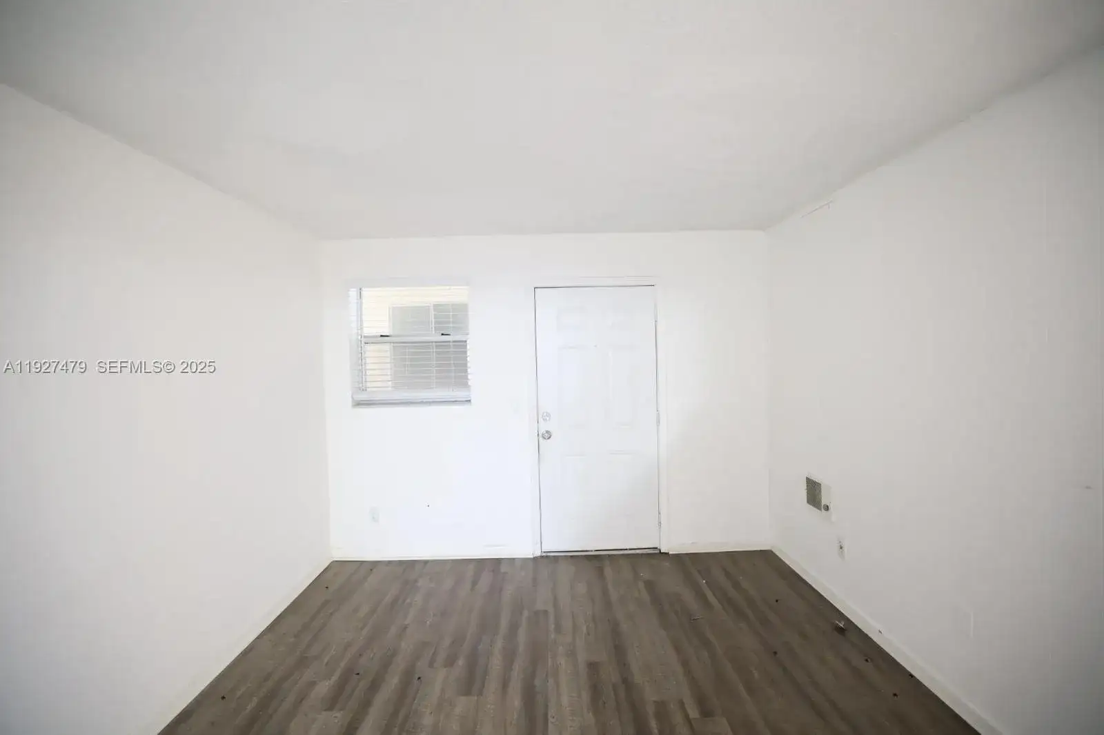 2799 E 4th Ave # 18, Hialeah FL 33013 photo 5