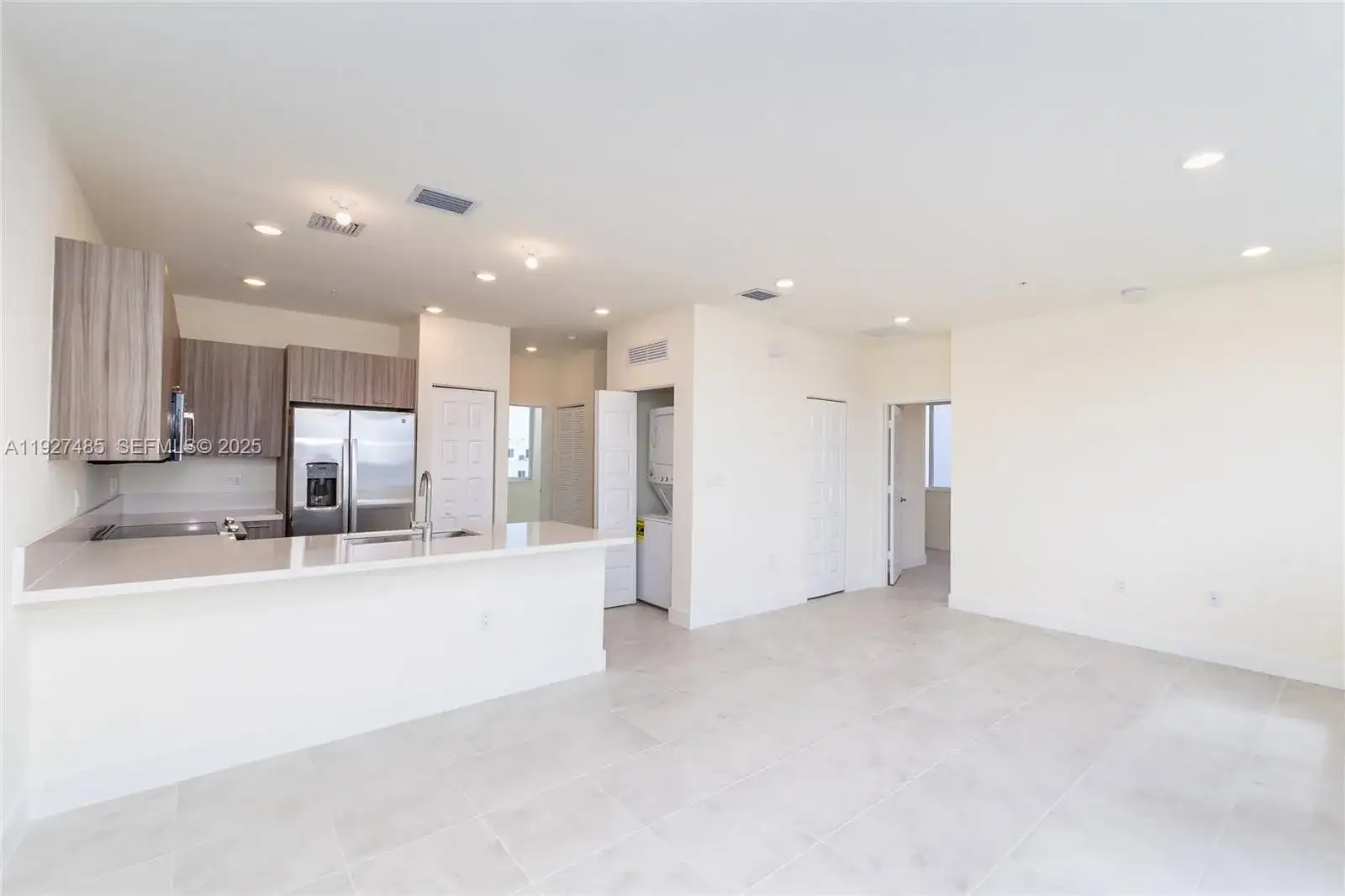 6450 NW 102 Path # 303, Doral FL 33178 photo 4