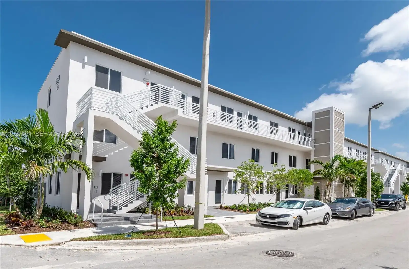 6450 NW 102 Path # 303, Doral FL 33178 photo 3
