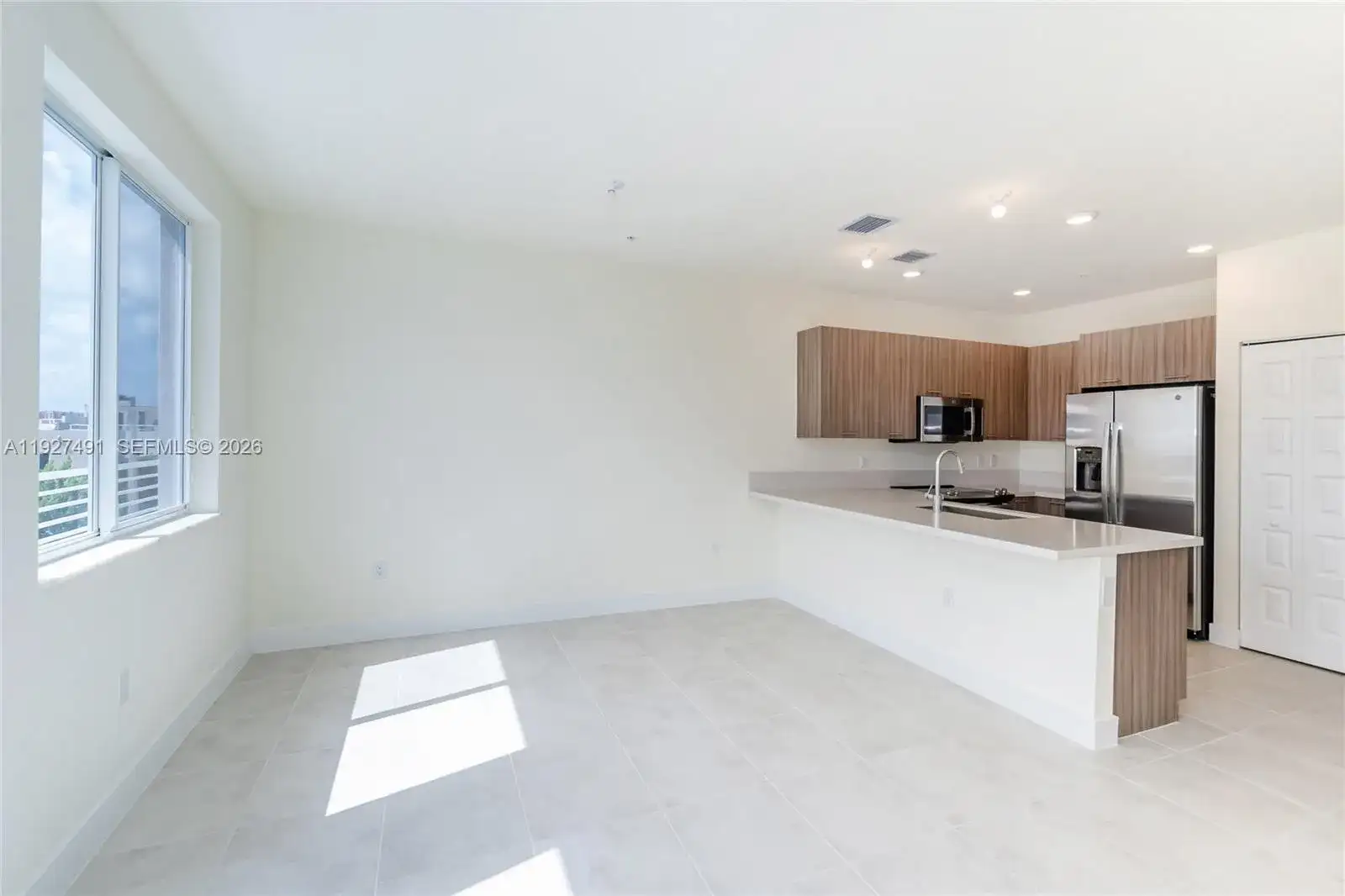 6450 NW 102 Path # 303, Doral FL 33178 photo 5