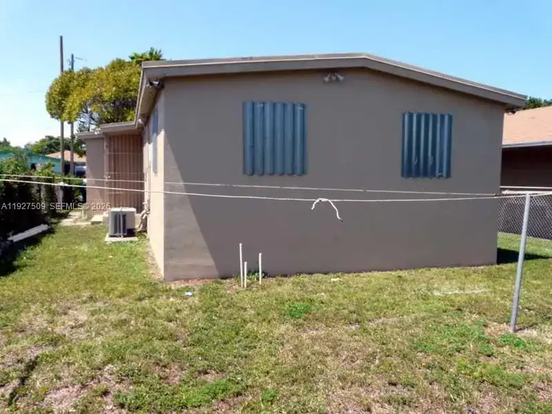 1880 NW 68th Ter, Miami FL 33147 photo 3