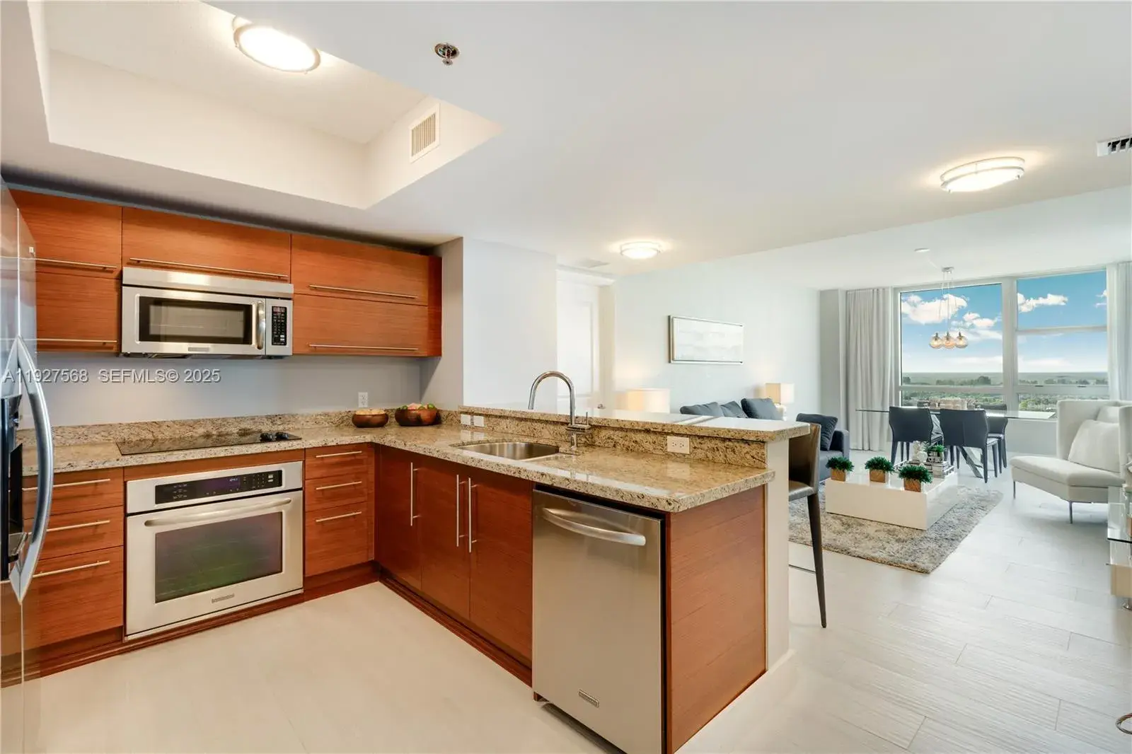 2641 N Flamingo Rd # 1703N, Sunrise FL 33323