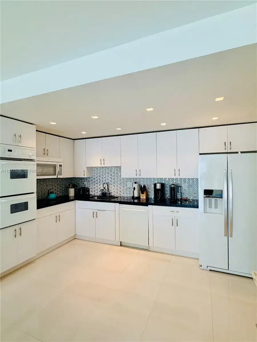 19370 Collins Ave # 902, Sunny Isles Beach FL 33160 photo 3