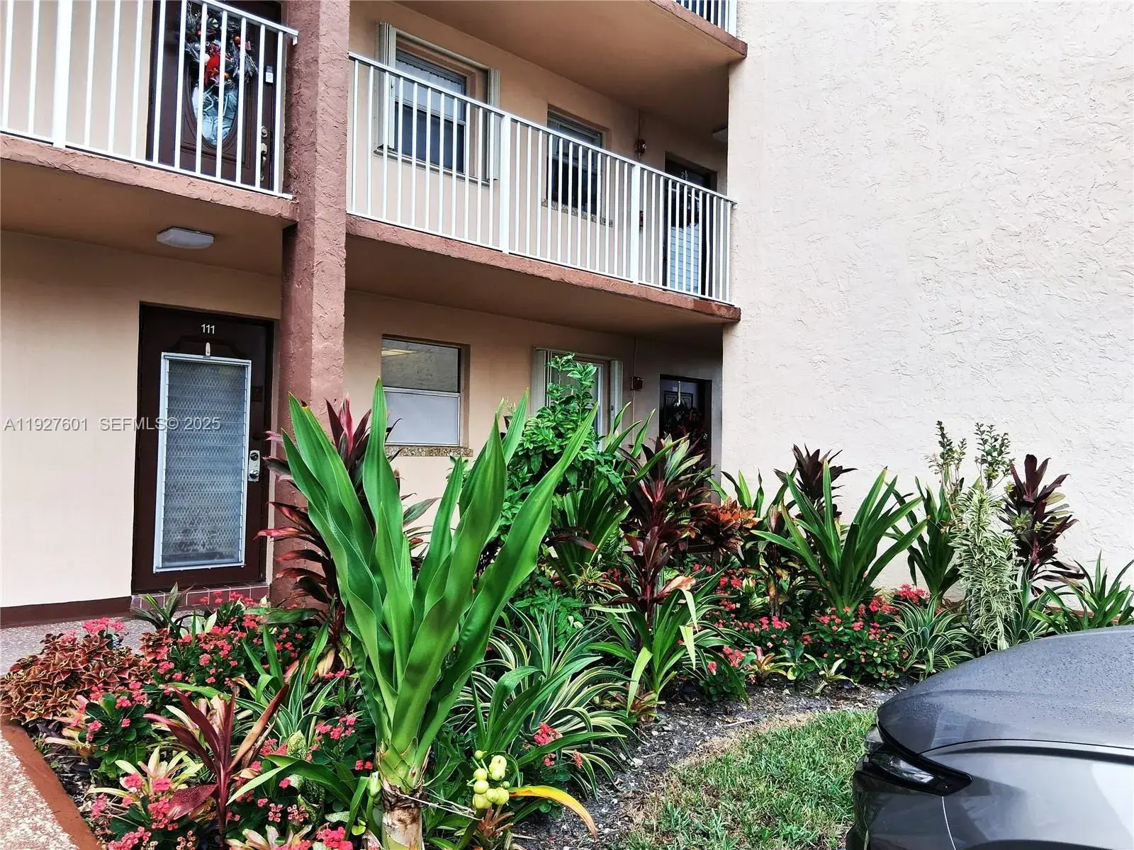 8841 Sunrise Lakes Blvd # 112, Sunrise FL 33322