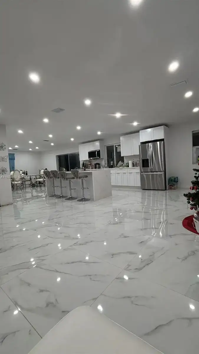 21160 SW 328th St, Homestead FL 33030 photo 2