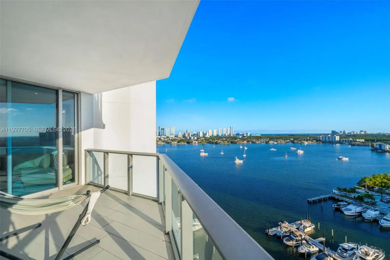 17301 Biscayne Blvd # 1803, North Miami Beach FL 33160 photo 2