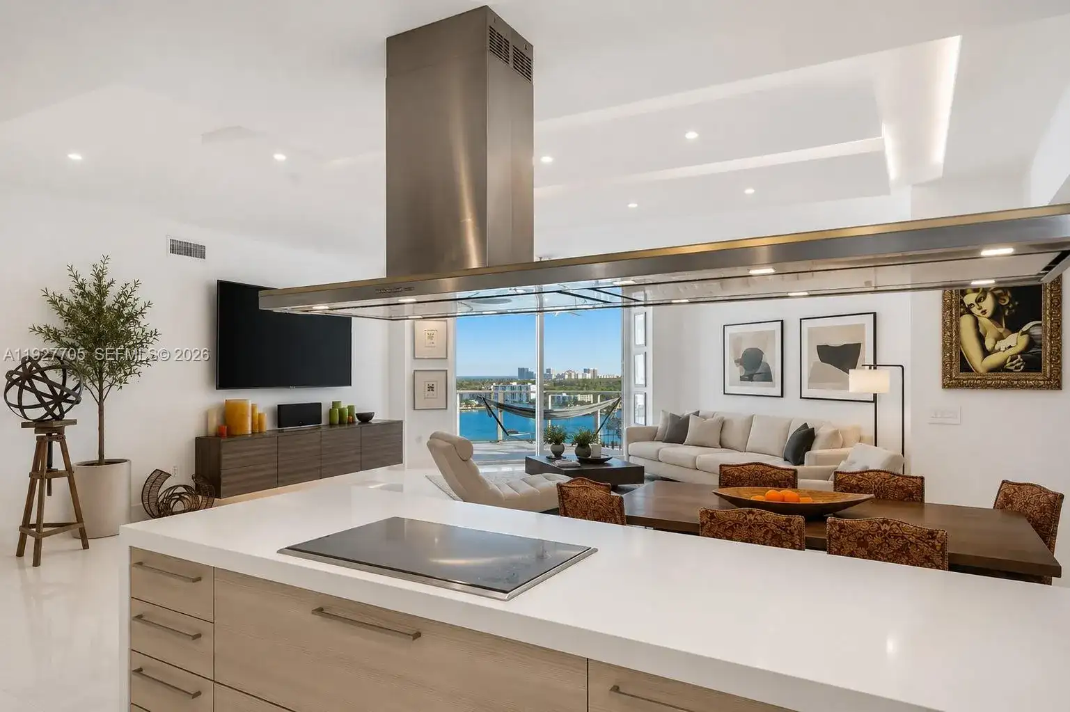 17301 Biscayne Blvd # 1803, North Miami Beach FL 33160 photo 4