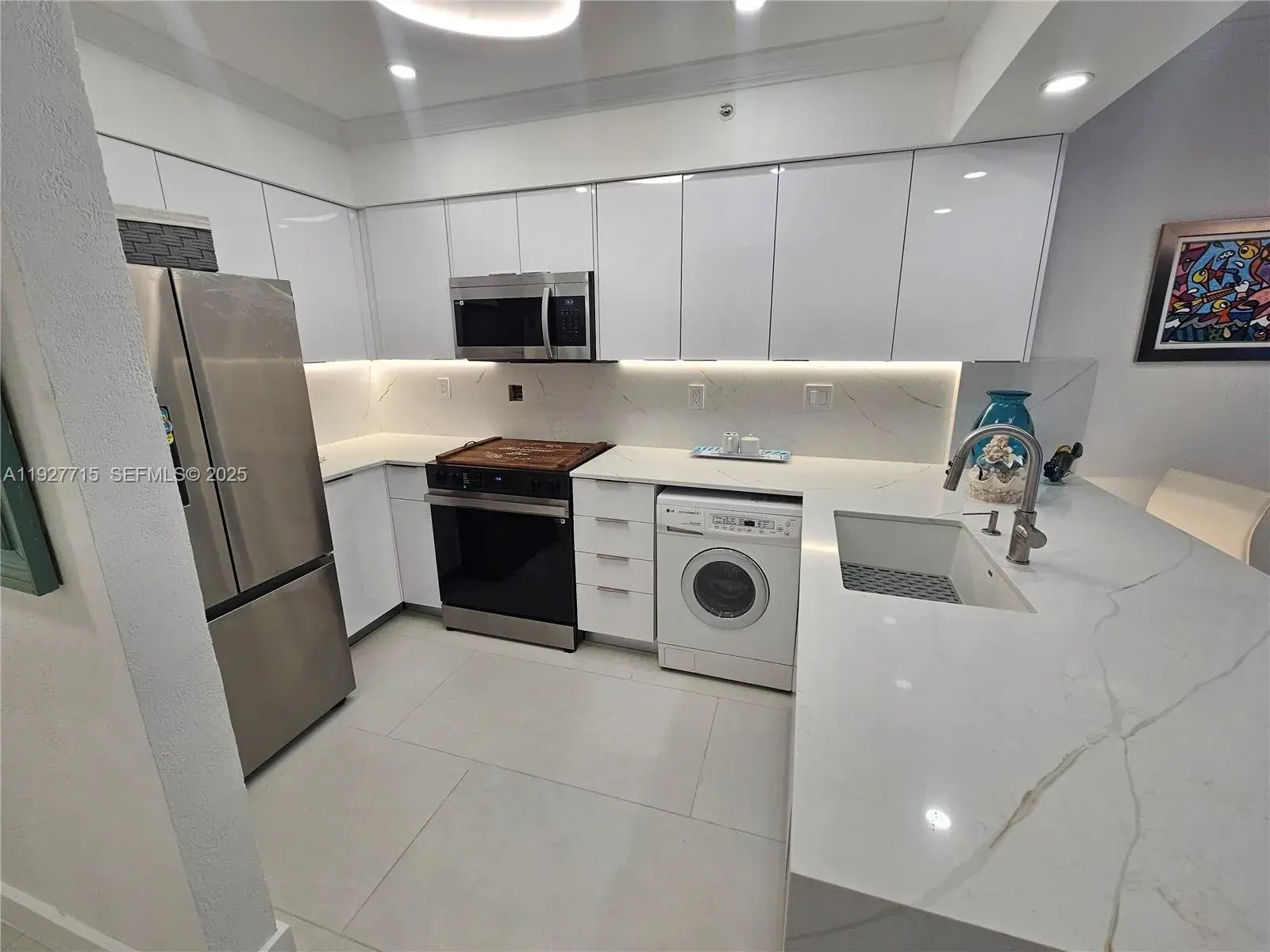 2501 S Ocean Dr, Hollywood FL 33019