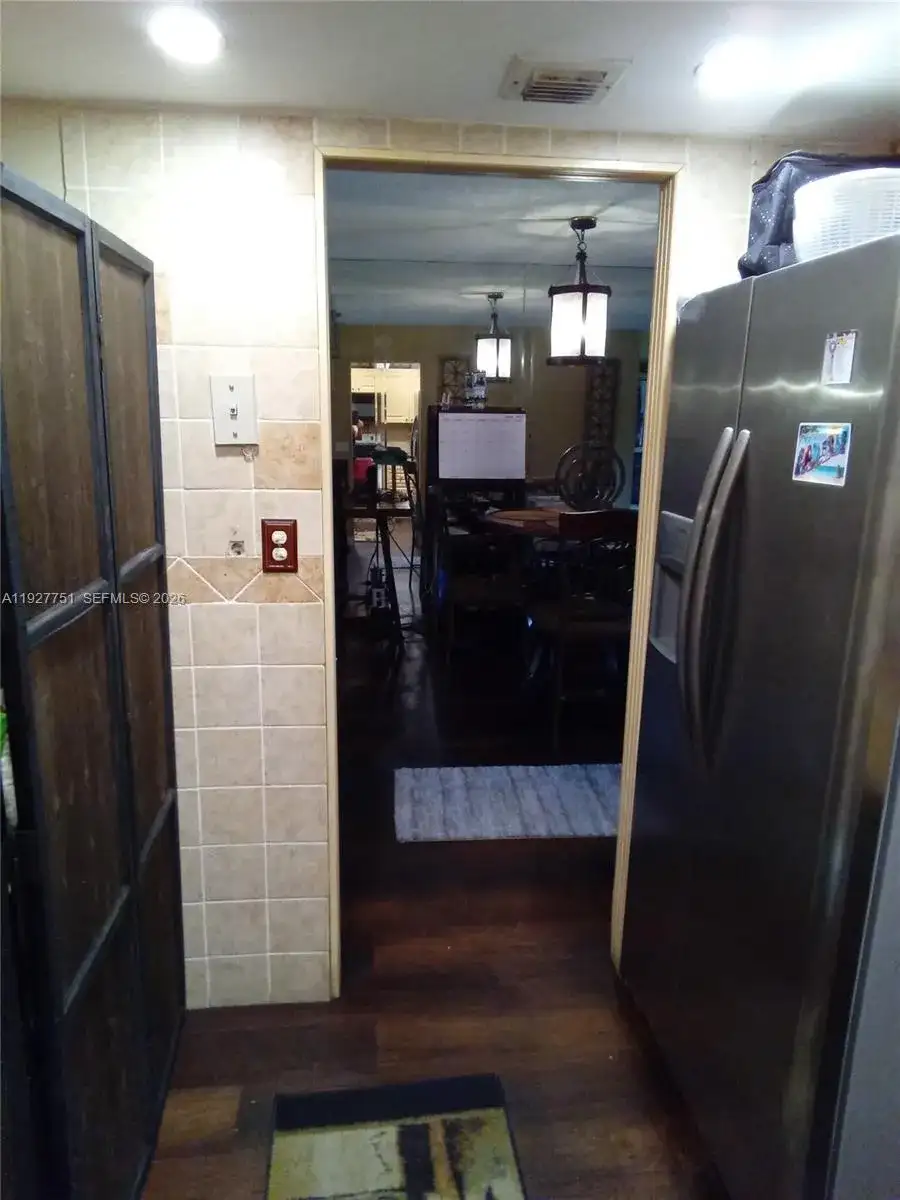1000 Saint Charles Pl # L2, Pembroke Pines FL 33026 photo 5