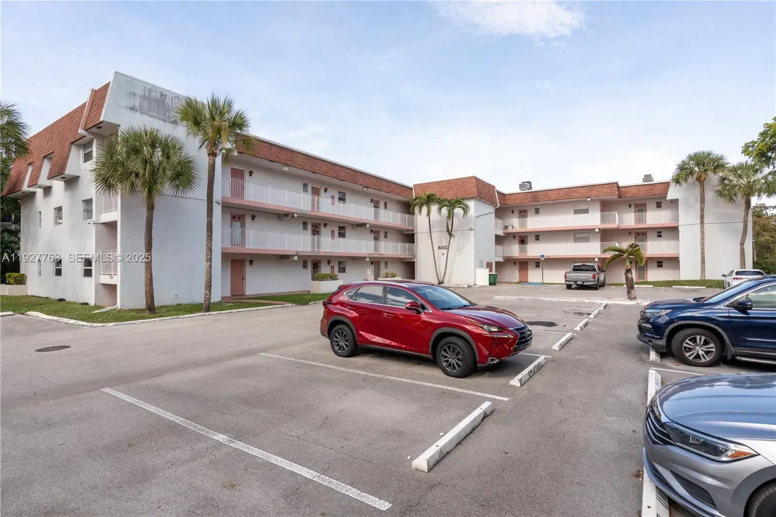 8002 Lagos De Campo Blvd # 201, Tamarac FL 33321