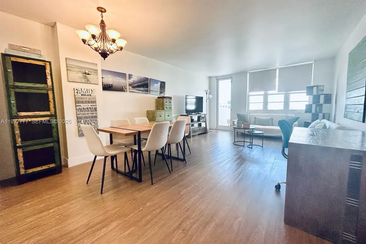 100 Lincoln Rd # 922, Miami Beach FL 33139