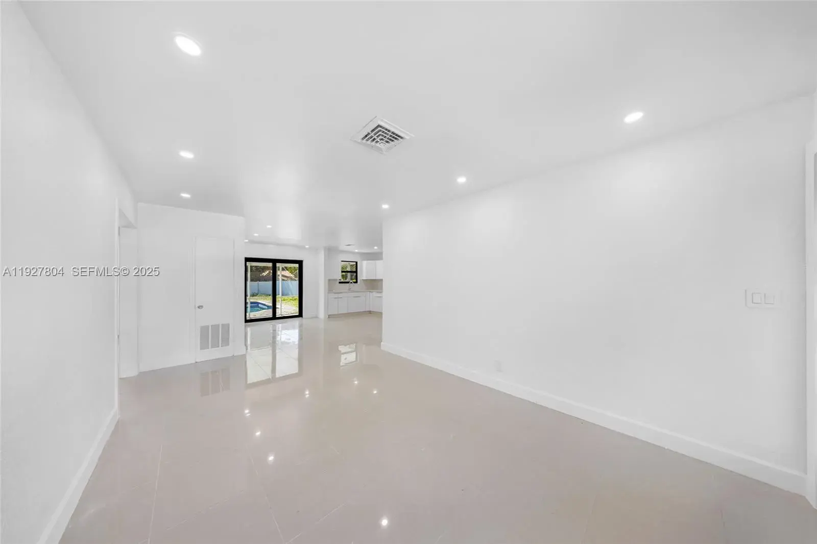 2318 Scott St, Hollywood FL 33020