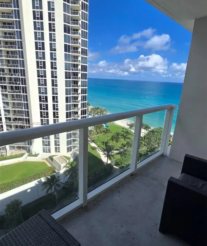 19201 Collins Ave # 1124, Sunny Isles Beach FL 33160