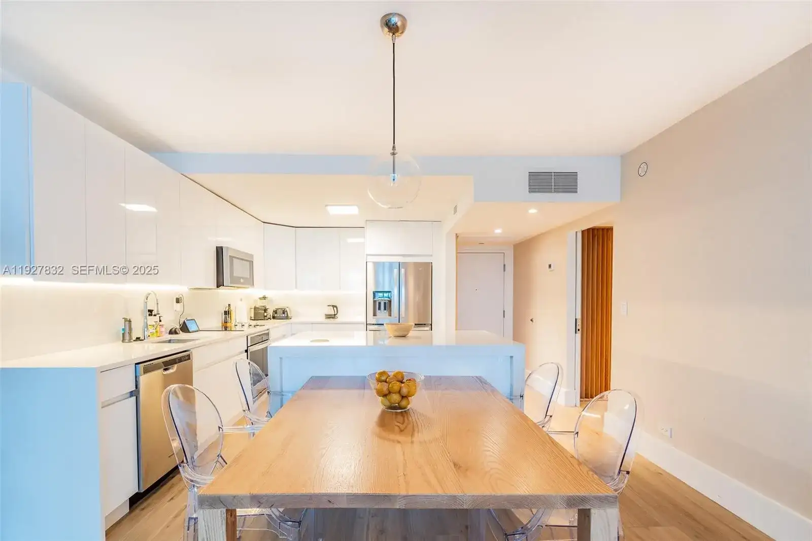 2301 Collins Ave # 719, Miami Beach FL 33139 photo 2