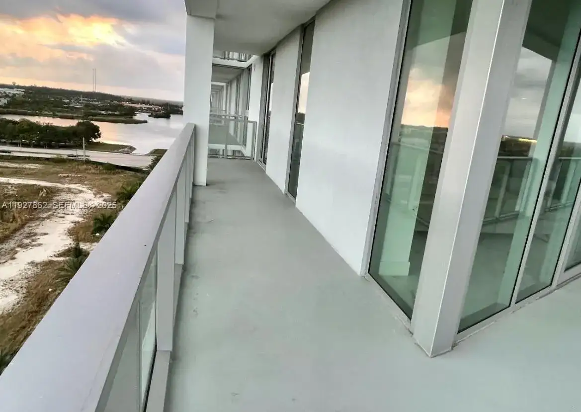 2000 Metropica Way # 1009, Sunrise FL 33323 photo 3