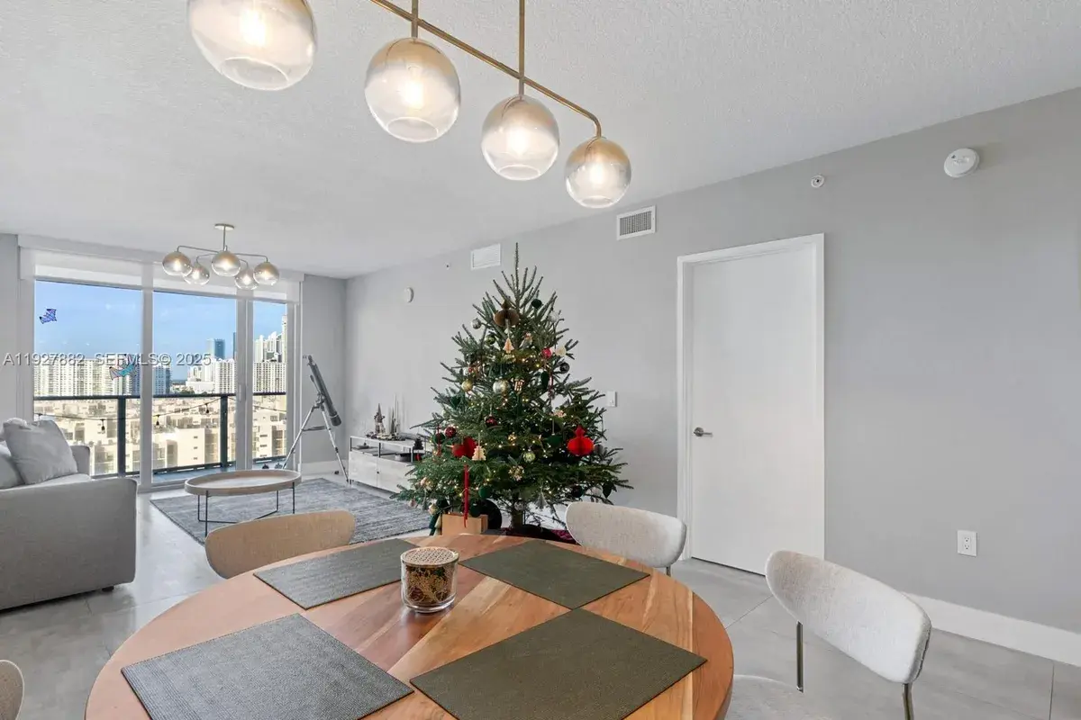 300 Sunny Isles Blvd # 1405, Sunny Isles Beach FL 33160