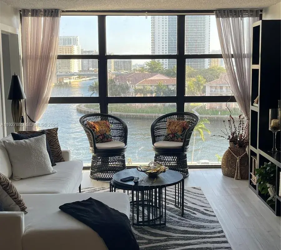 200 Leslie Dr # 622, Hallandale Beach FL 33009